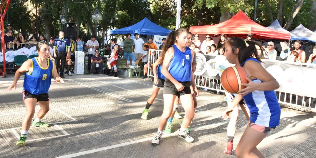 Destacada participación de niñas en campeonato de básquetbol