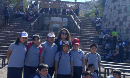 Niños de Escuela José Miguel Carrera conocen importante sitio turístico local