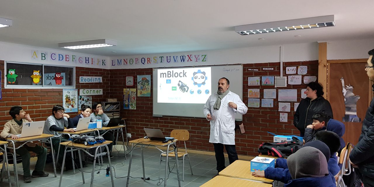 Instancia cooperativa en torno a la robótica en Escuela Río Blanco