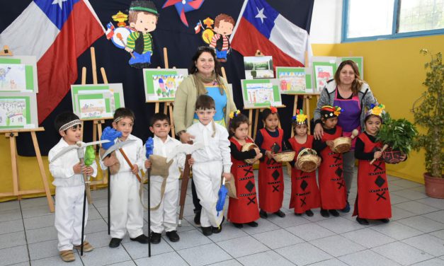 Con bellos dibujos alumnos de colegios andinos celebraron el concurso “La patria está de cumpleaños”