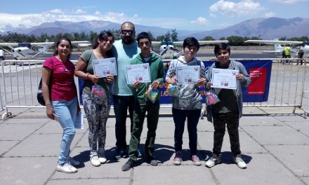 Alumnos de la red municipal conocieron el Valle del Aconcagua desde el aire