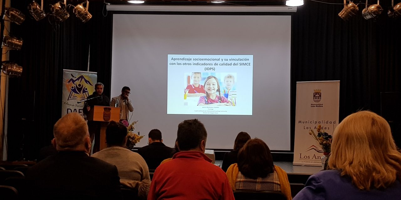 Con seminario sobre buenas prácticas equipos técnicos de la red municipal de educación celebran el Día de la convivencia escolar