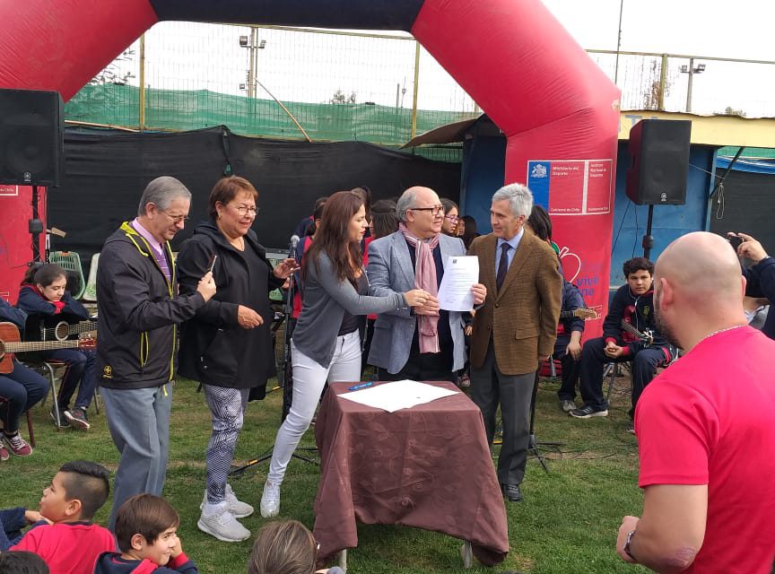 Escuela España refuerza su compromiso con el deporte participando en Programa “Crecer en Movimiento”