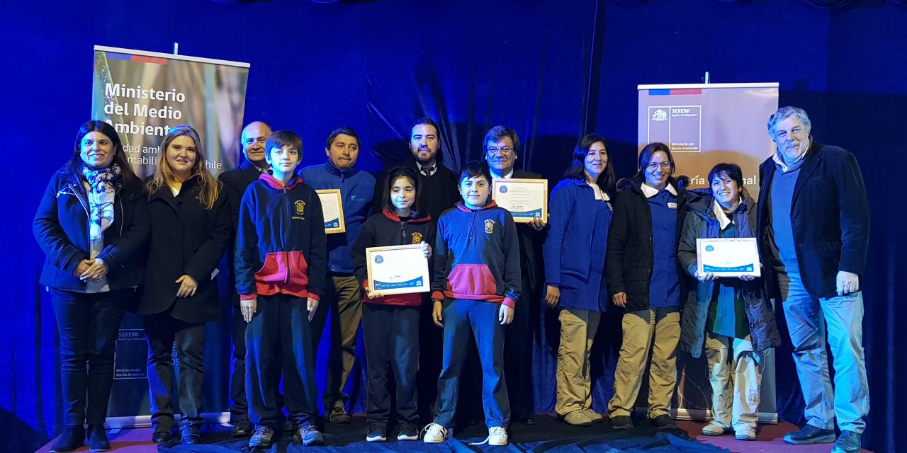 Escuelas municipales de Los Andes reciben certificación del Ministerio de Medio Ambiente