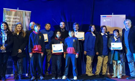 Escuelas municipales de Los Andes reciben certificación del Ministerio de Medio Ambiente