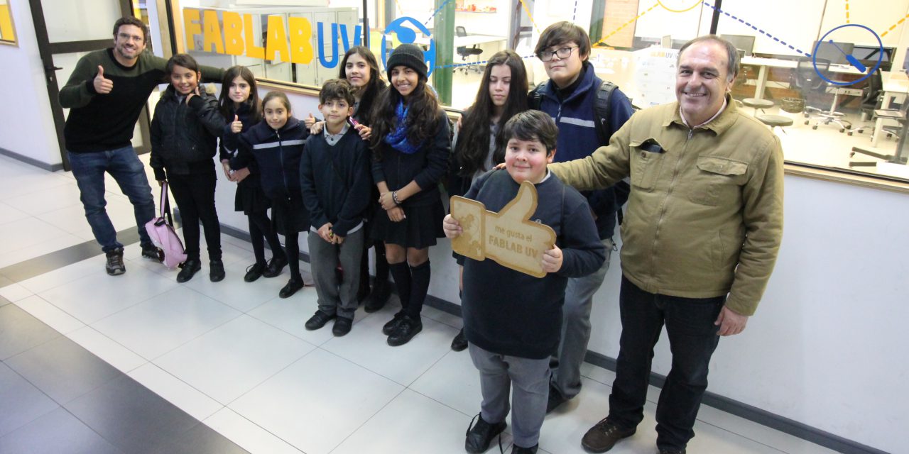 Alumnos de Escuela Río Blanco realizan pasantía en la Facultad de Ingeniería de Universidad de Valparaíso