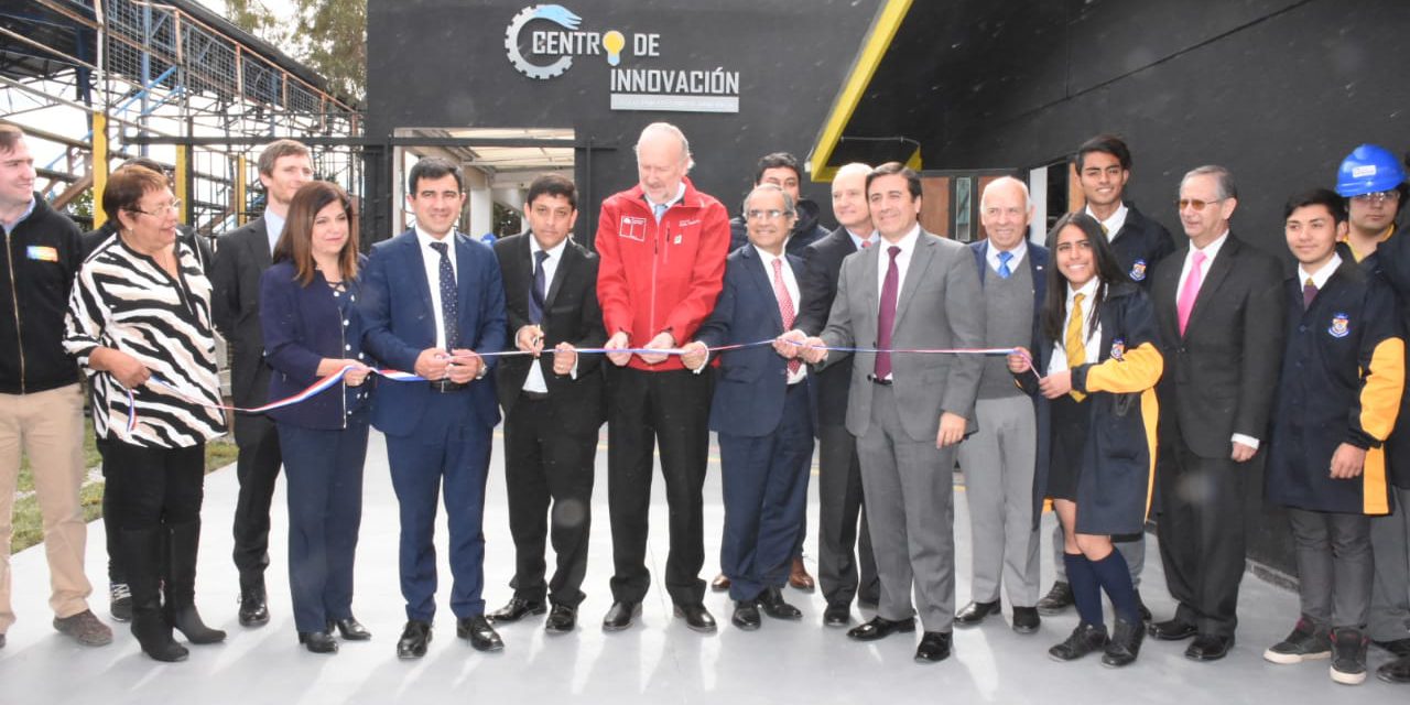 Liceo América de Los Andes inaugura Centro de Innovación inédito en Chile