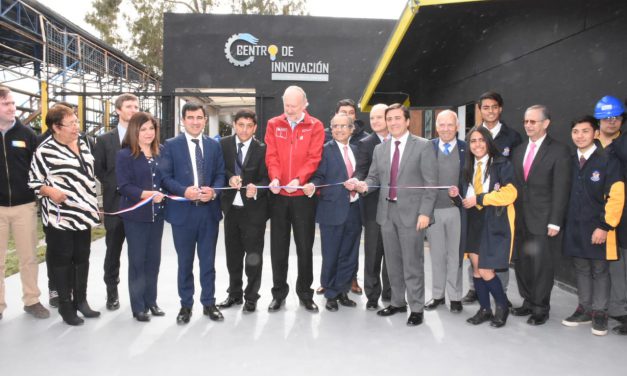 Liceo América de Los Andes inaugura Centro de Innovación inédito en Chile