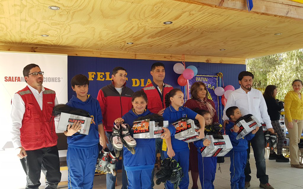 Equipo de patín carrera de Escuela Ignacio Carrera Pinto recibe importante apoyo en implementos