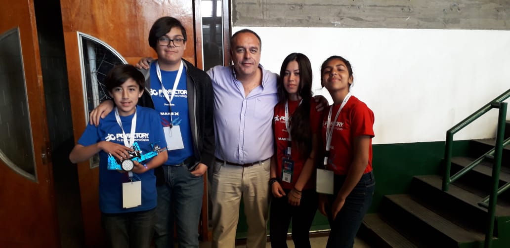 Destacada participación lograron estudiantes de Escuela Río Blanco en concurso de robótica