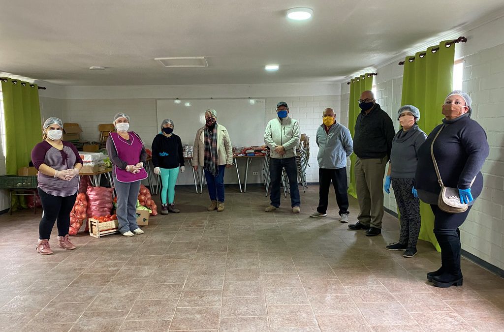 CEIA Dr. Osvaldo Rojas apoya con alimentos a Olla Solidaria de Villa María Paula