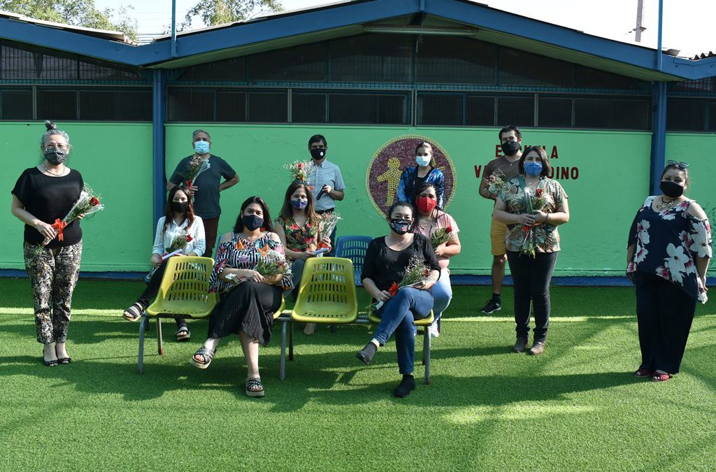 En Escuela Valle Andino celebraron el Día del Profesor
