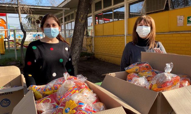 Establecimientos municipales de Los Andes entregaron presentes a alumnos en Día del Niño