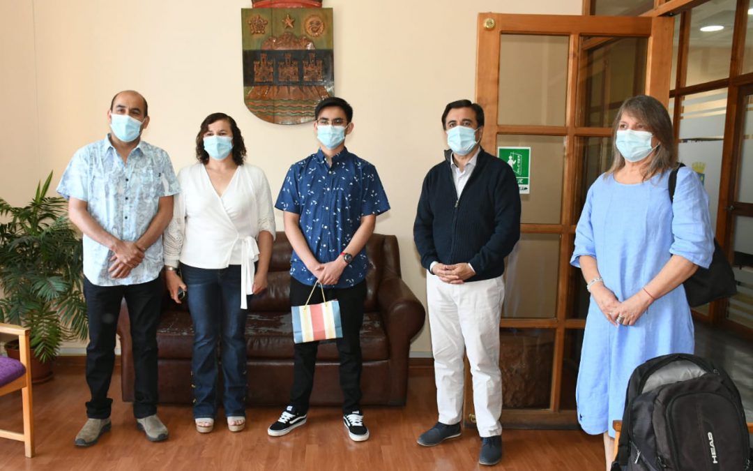 Estudiantes de Liceo Max Salas Marchán destacan por sus puntajes obtenidos en la Prueba de Transición Universitaria