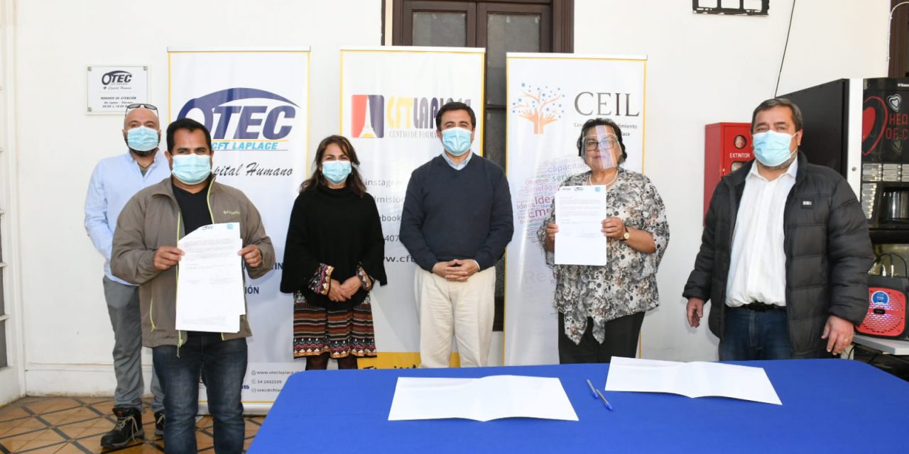 Asistentes de la Educación podrán acceder a beneficios de estudios y capacitación en CFT Laplace