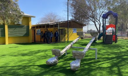 Escuela José Miguel Carrera recupera patio de juegos para los más pequeñitos del establecimiento