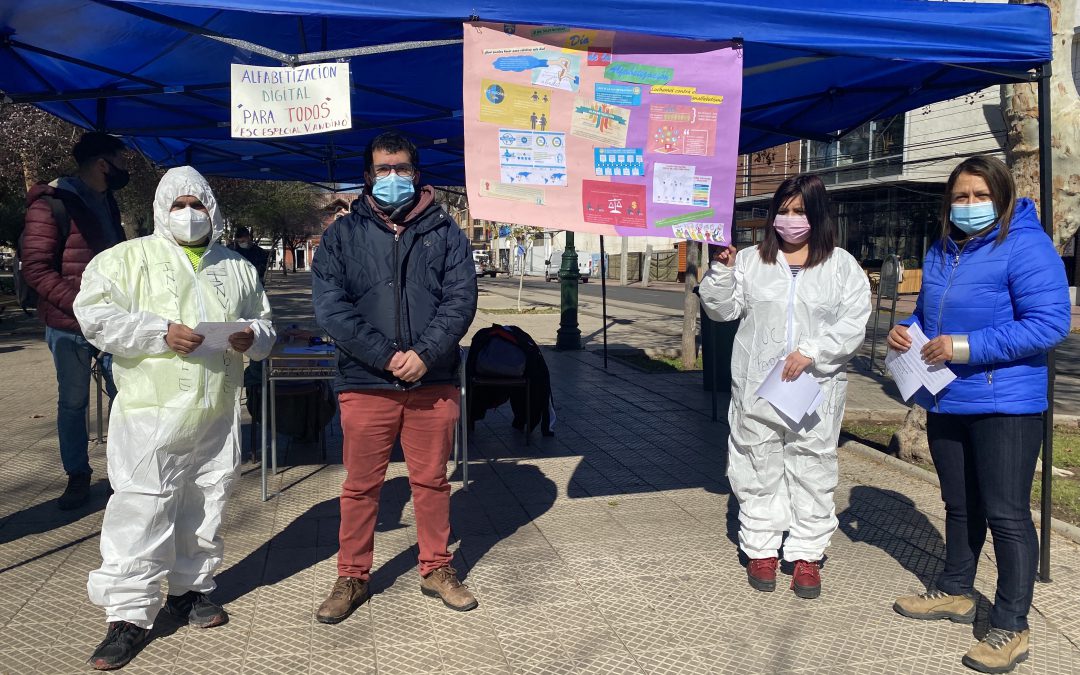 Asistentes de la educación conmemoran el Día de la Alfabetización centrados en la reducción de la brecha digital