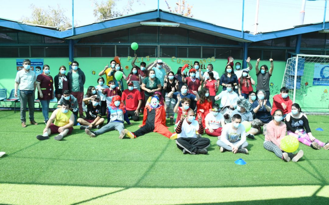 Con una semana de entretenidas actividades la Escuela Especial Valle Andino celebró su 49 aniversario