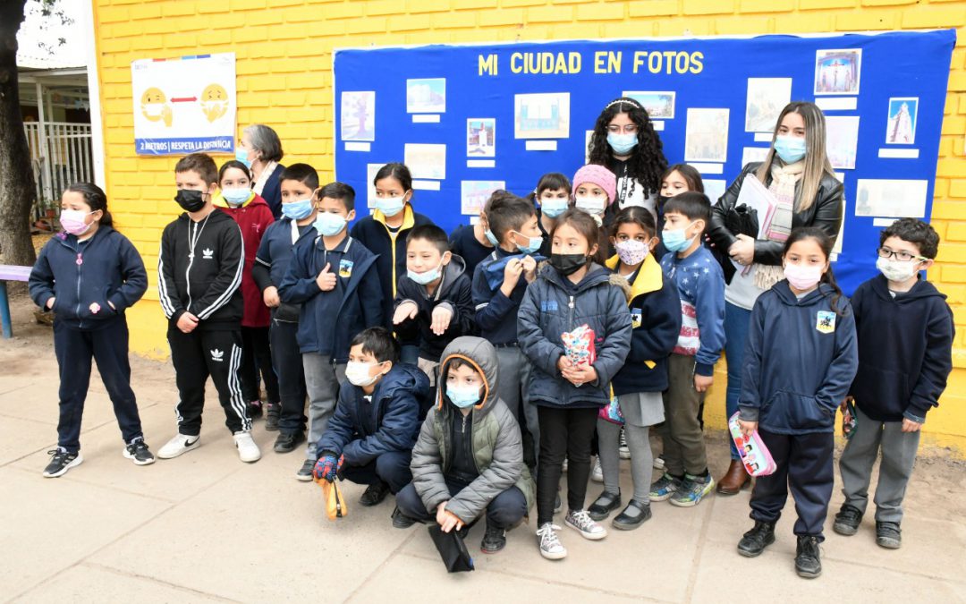 Rescatando sus sellos educativos la Escuela José Miguel Carrera celebró la semana artístico – patrimonial