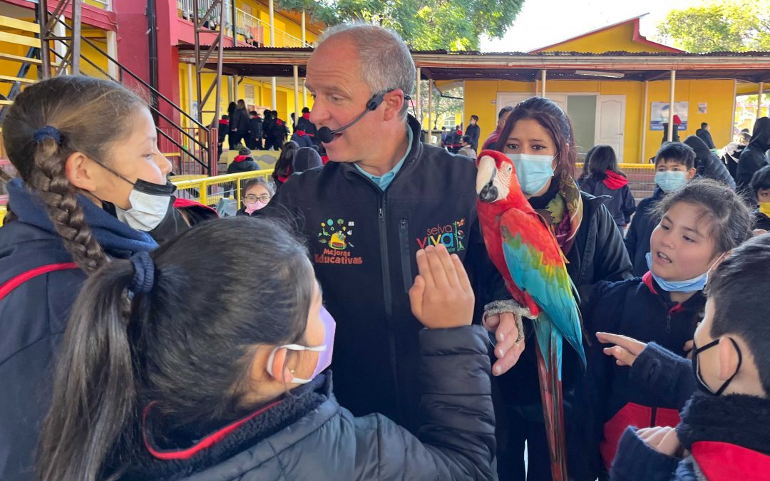 Alumnos de escuelas municipales conocen el mundo animal gracias a visita de la muestra “Selva Viva”