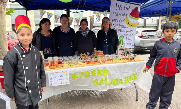Estudiantes de Los Andes animaron colorida y educativa Feria Comunal Saludable