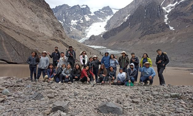 Estudiantes del Liceo República Argentina conocen las riquezas del Valle de Aconcagua en visita al Glaciar Juncal