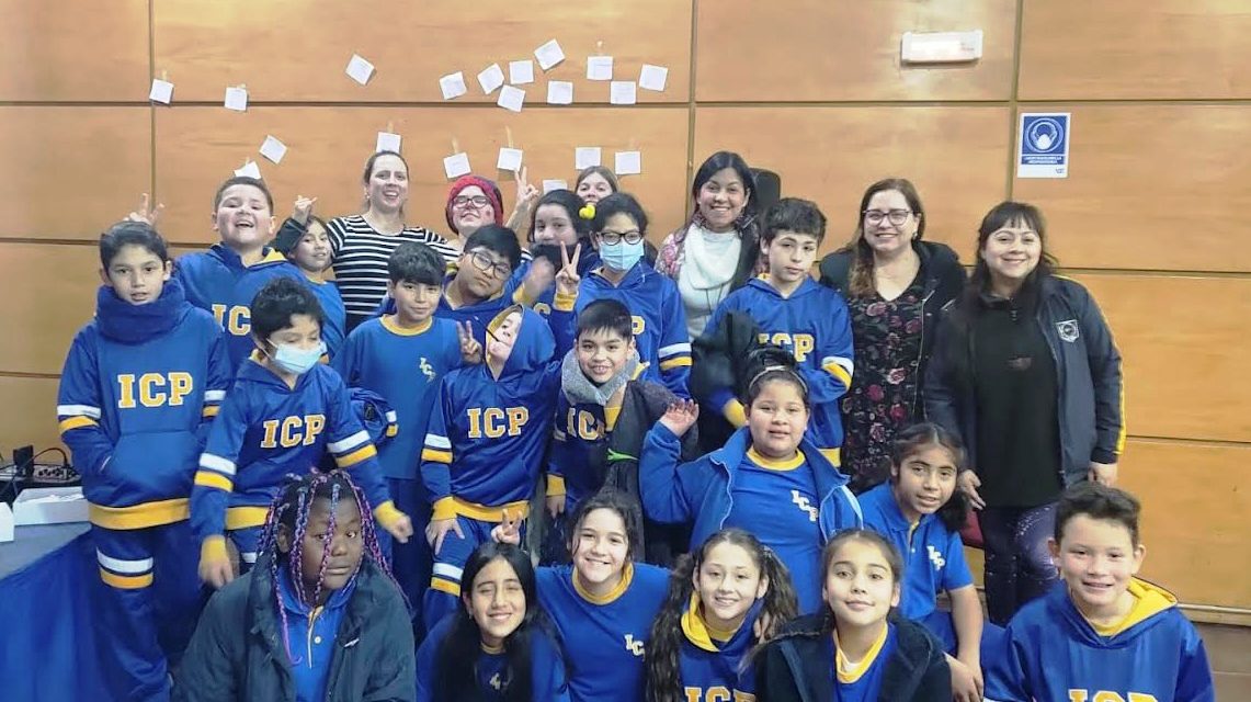 «La Fábrica de Libros» despertó el interés de escolares y docentes en la Biblioteca Municipal de Los Andes